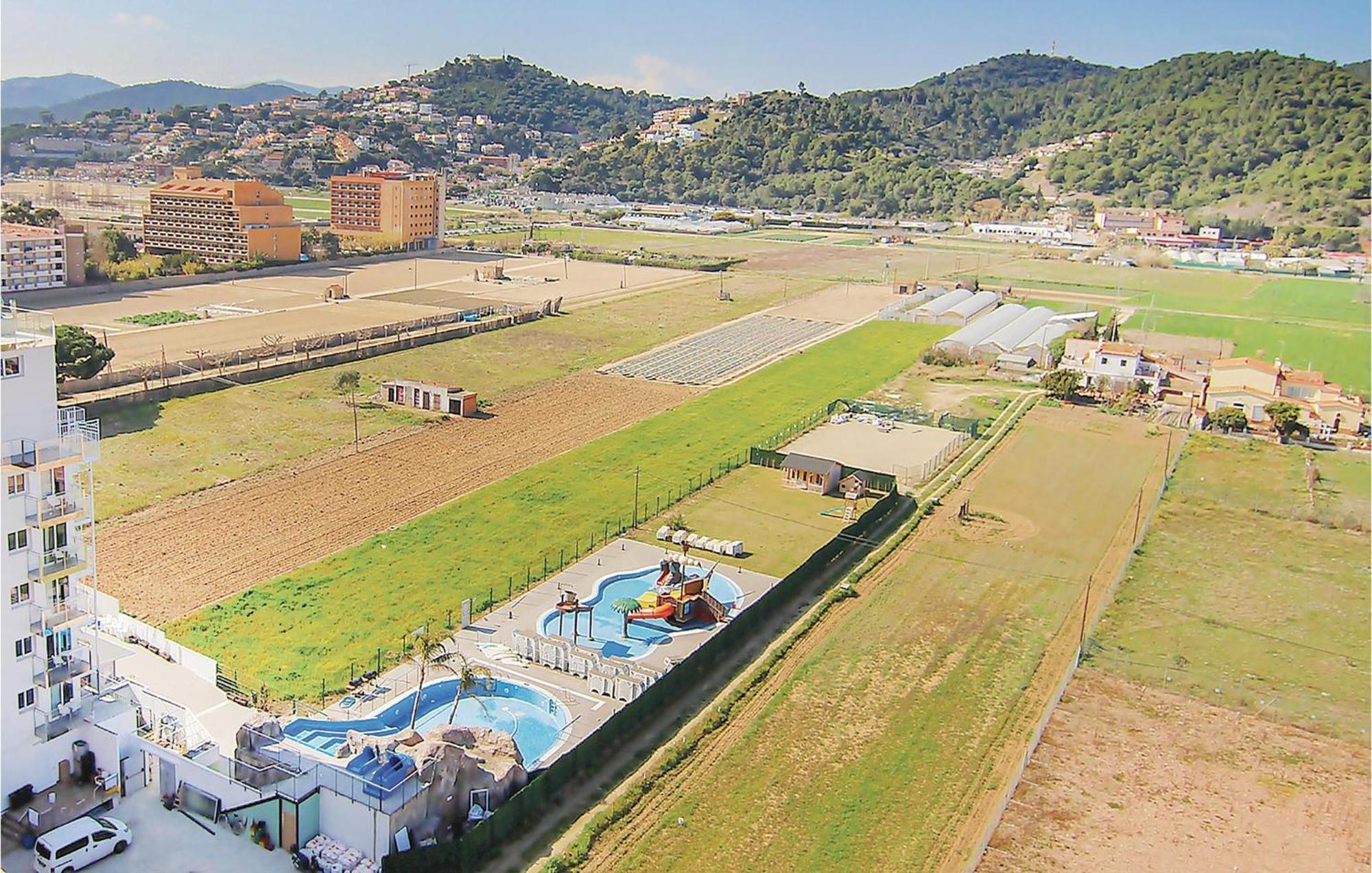Amazing In With 3 Bedrooms, Wifi&outdoor Swimming Pool Malgrat de Mar